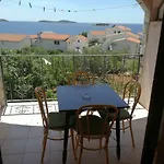 Jarak Διαμέρισμα *