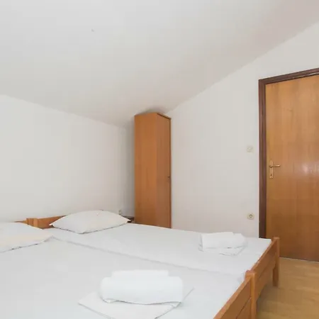 Apartment Jarak *