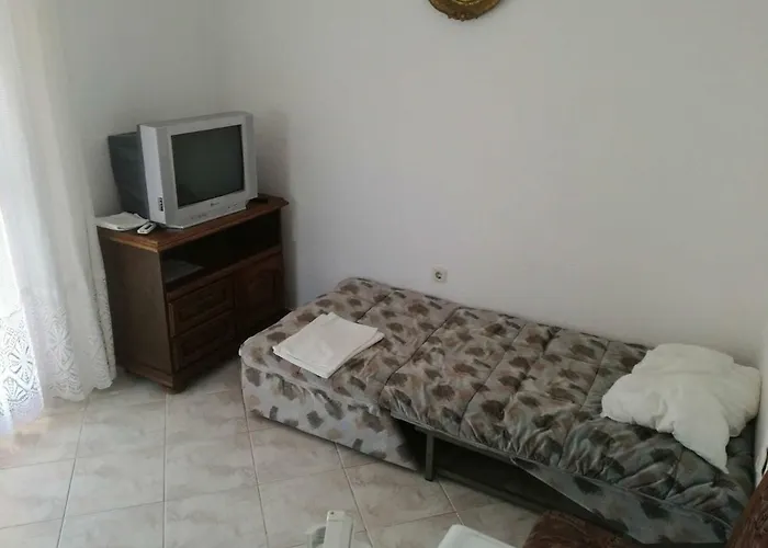 Jarak شقة روغوزنيكا