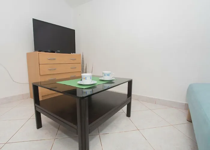 Jarak شقة روغوزنيكا